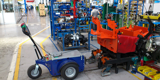 pedestrian-controlled-electric-tugs