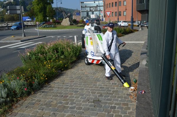 Glutton 2411 Electric Street Vacuum