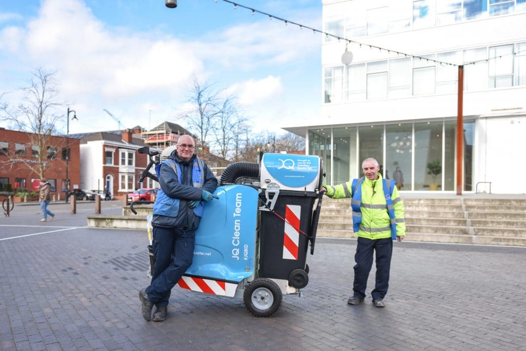 The glutton vacuum helps Jewellery Quarter to sparkle 2 DSC 1148
