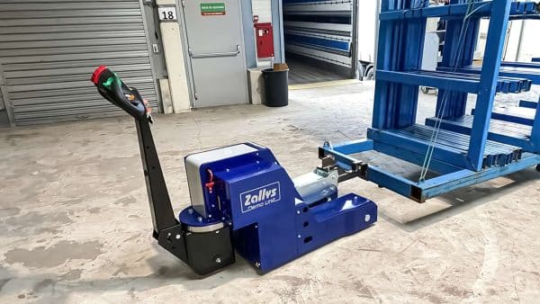 M 18 Electric Pedestrian Tug