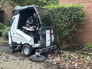 SmartWind Ride On Street Sweeper